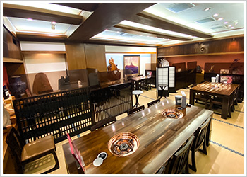 大小宴会ができる店内